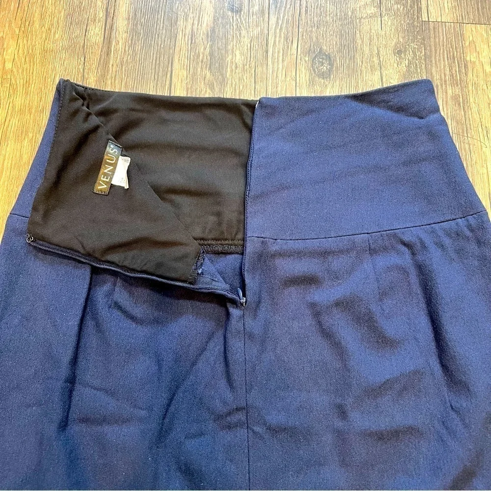 Venus Women’s Navy Blue Back Slit Pencil Skirt And Back Zipper Size 4